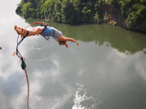 Bungee jumping in Jinja